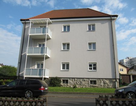 Paul-Straub-Str. 1